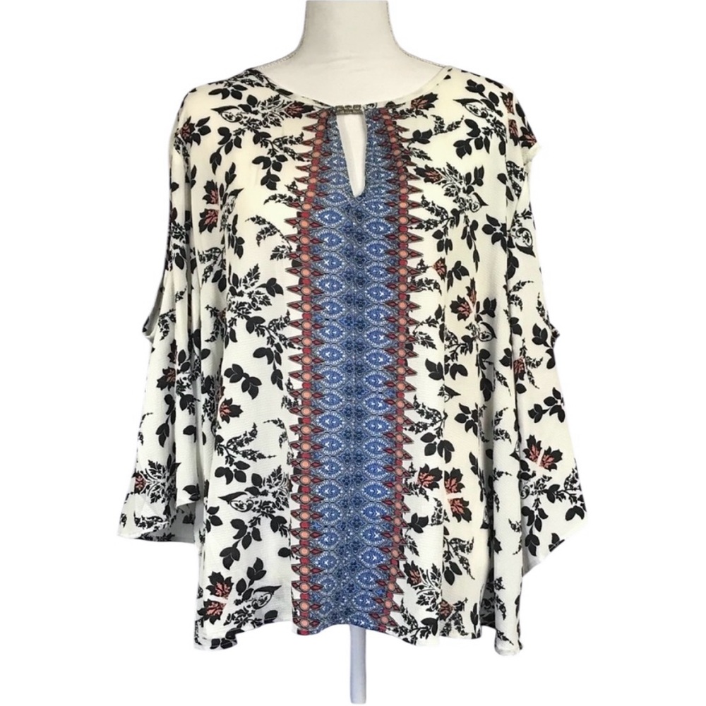 NWT Want and Need cold shoulder top 3X